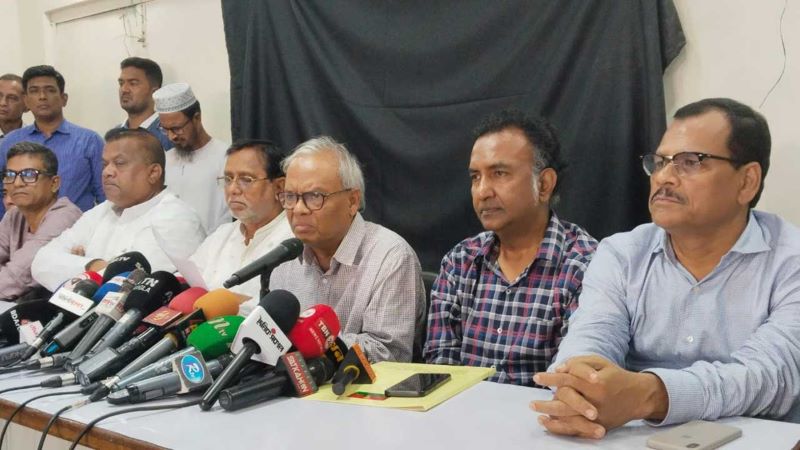 অপরাধী আওয়ামী লীগ নেতাদের জামাই আদরে আদালতে হাজির করা হচ্ছে